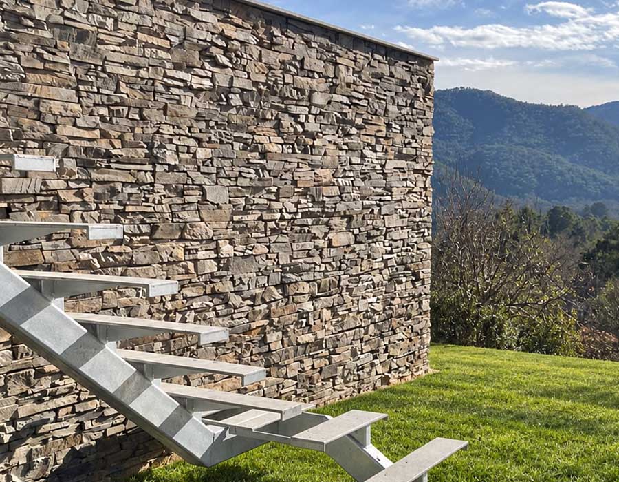 outdoor tiles feature wall idea