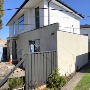 bentleigh knockdown and-rebuild one block three new homes